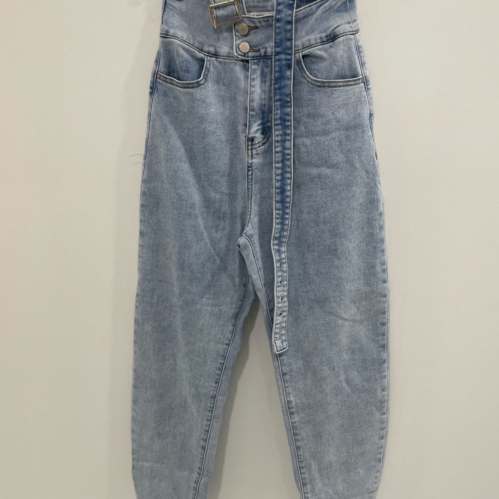 Hello Miss Light Blue Denim Jeans with One-sided Asymmetrical Suspender